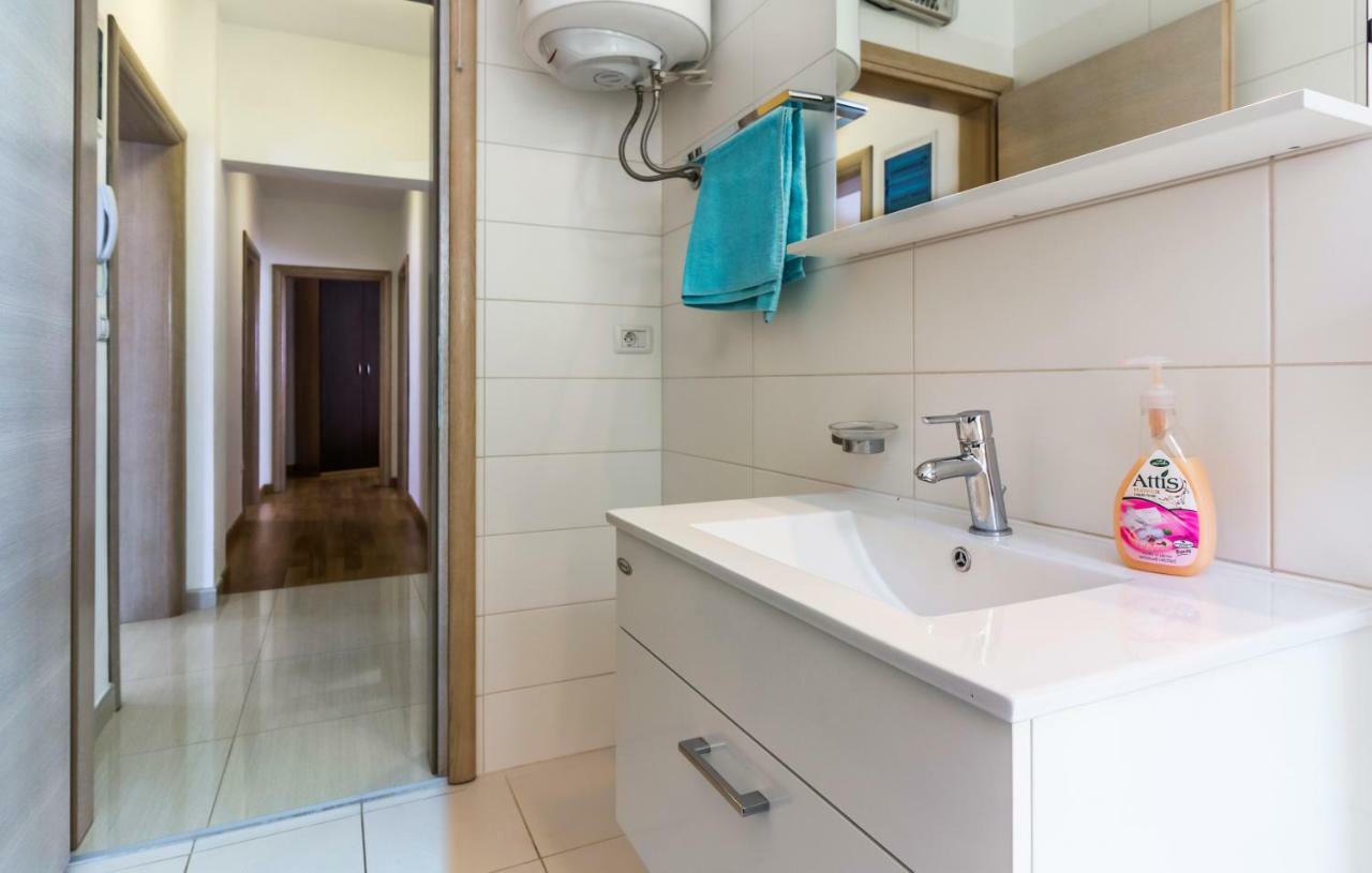 Apartman Kp Medulin Exterior photo