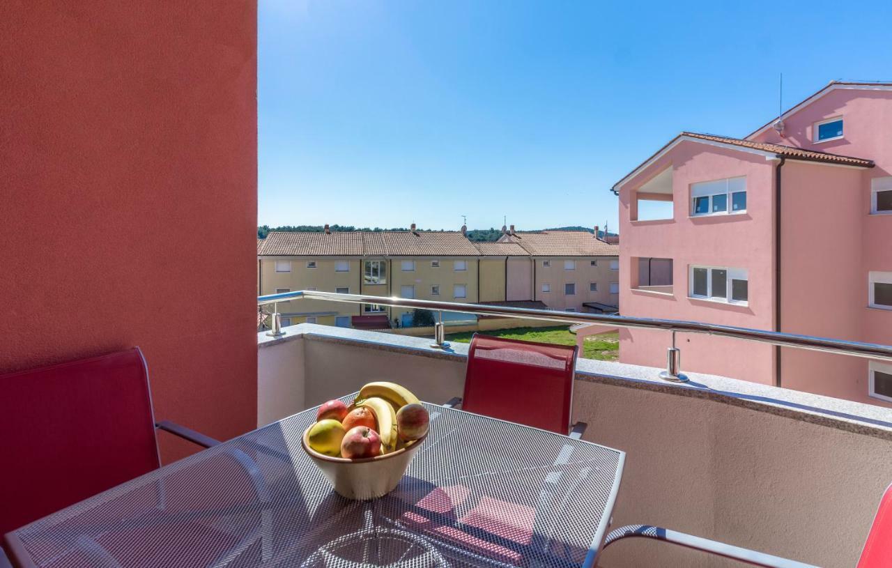Apartman Kp Medulin Exterior photo